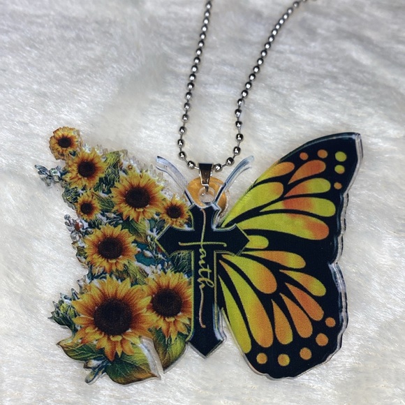 Butterfly religious rear view mirror car ornament - Picture 2 of 5